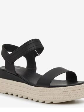 Sorel Black Platform Cameron Sandal